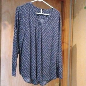 BRINA and Em Hi-Lo silkiest top size extra large